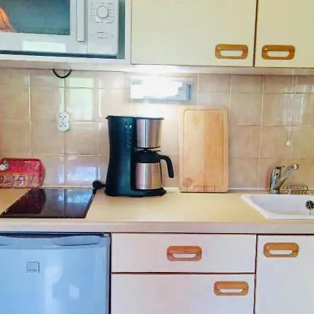 Montalbert , 2 Pièces, 4 Personnes - Fr-1-181-2454 *