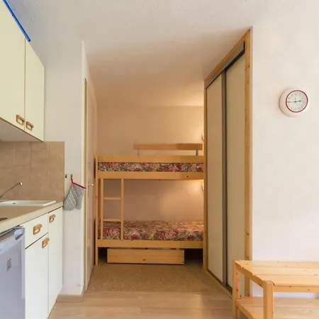 Montalbert , 2 Pièces, 4 Personnes - Fr-1-181-2454 Appartement